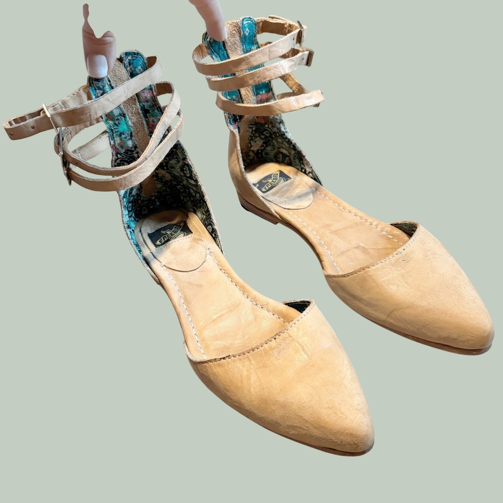 Freebird Women Flats 10 Tan Leather Triple Ankle Strap Pointed Toe Gladiator